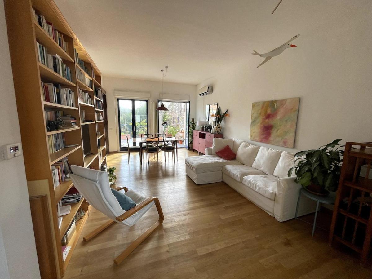 Cozy And Bright With A Great Terrace *